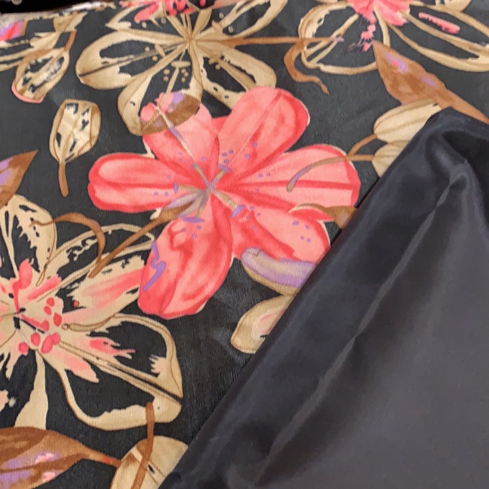 Fabric, Lining And Pattern - image 3